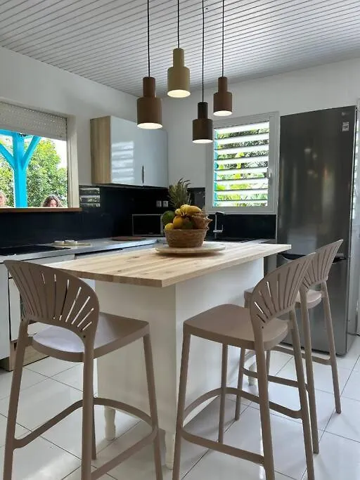 Villa Yaka - Logement Cosy Guinee-Fleury